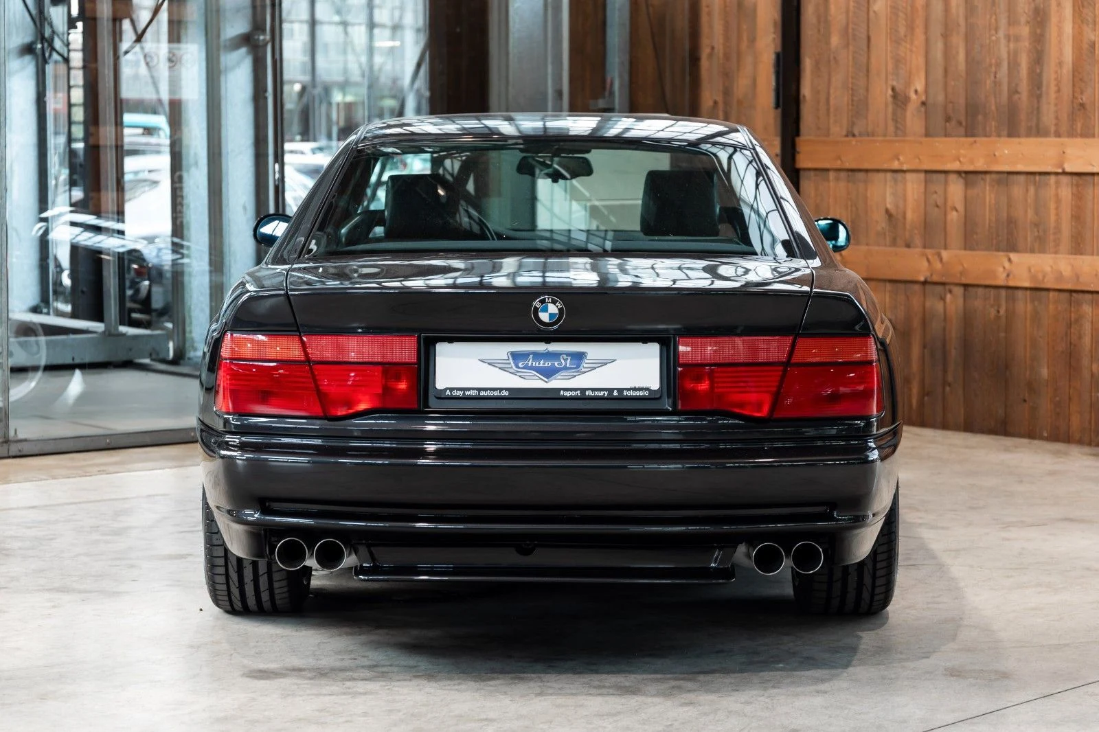 BMW 850 CSi (E31), 4/10