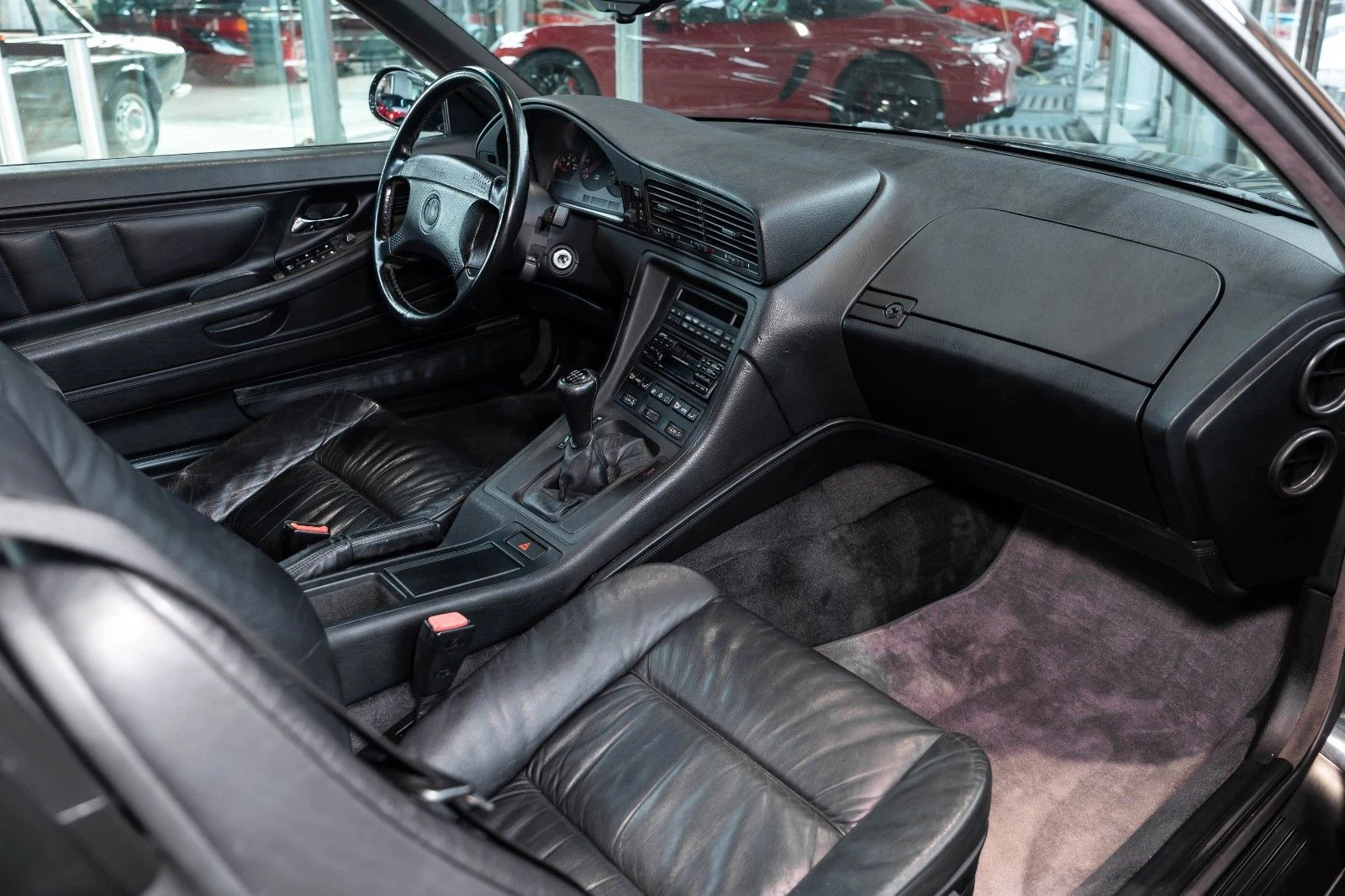 BMW 850 CSi (E31), 9/10