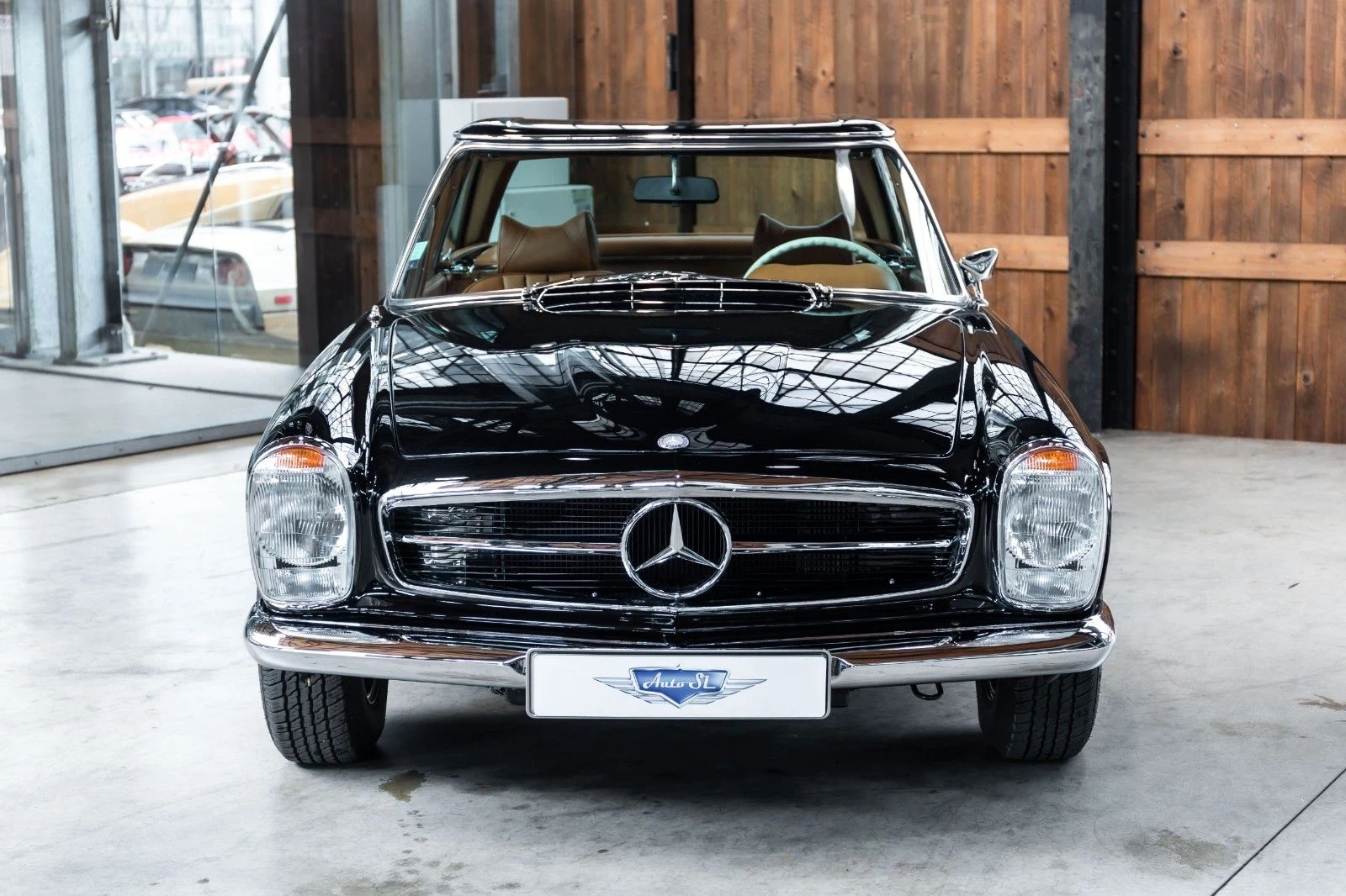 Mercedes-Benz 280 SL (W113), 3/10