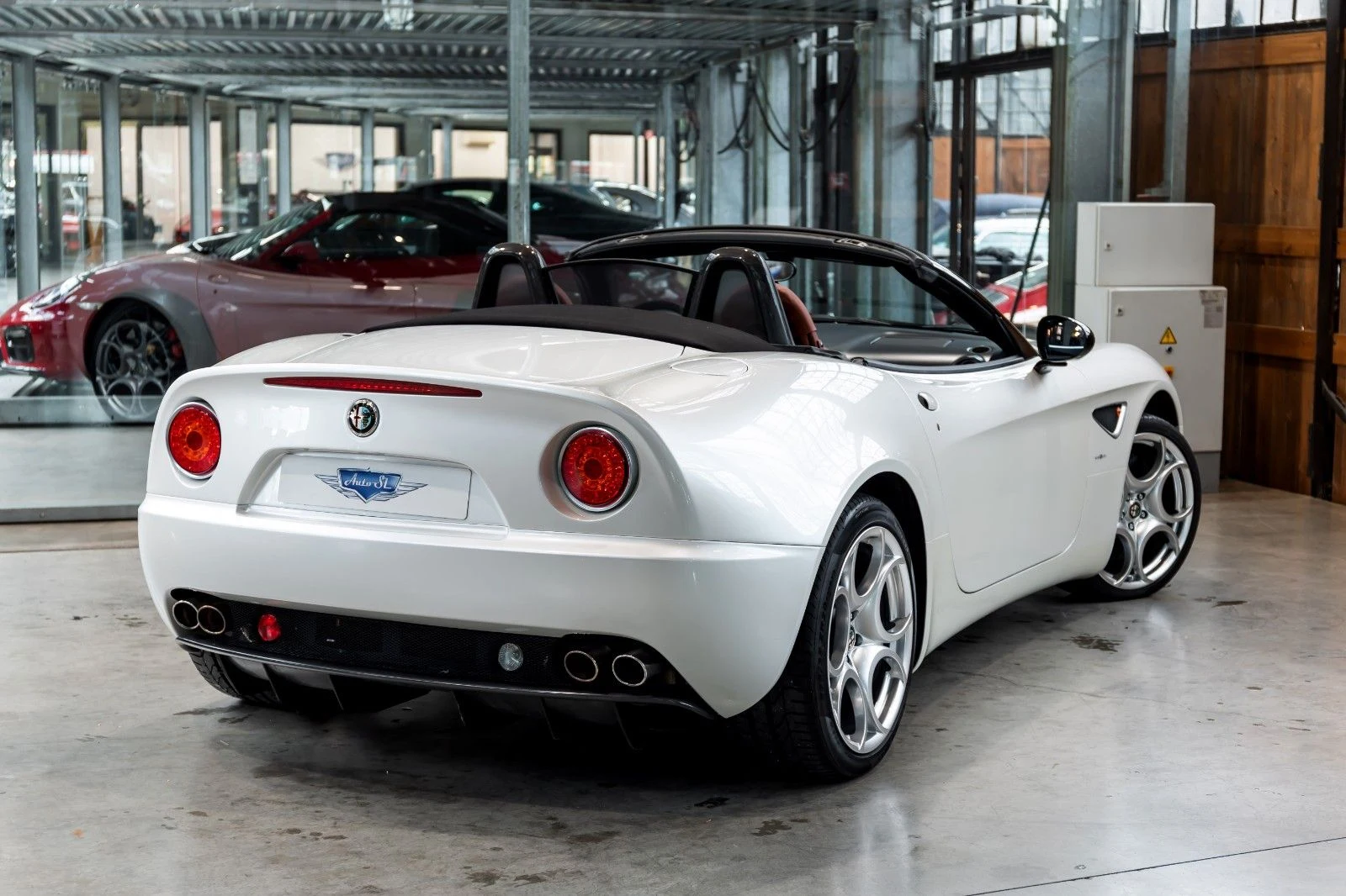 Alfa Romeo 8C Spider, 3/10