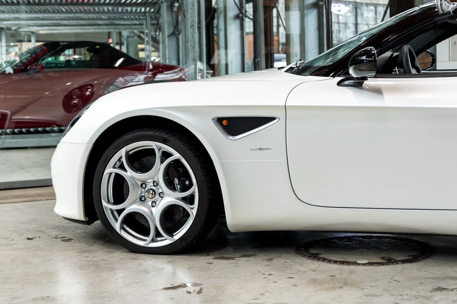 Alfa Romeo 8C Spider, 8/10