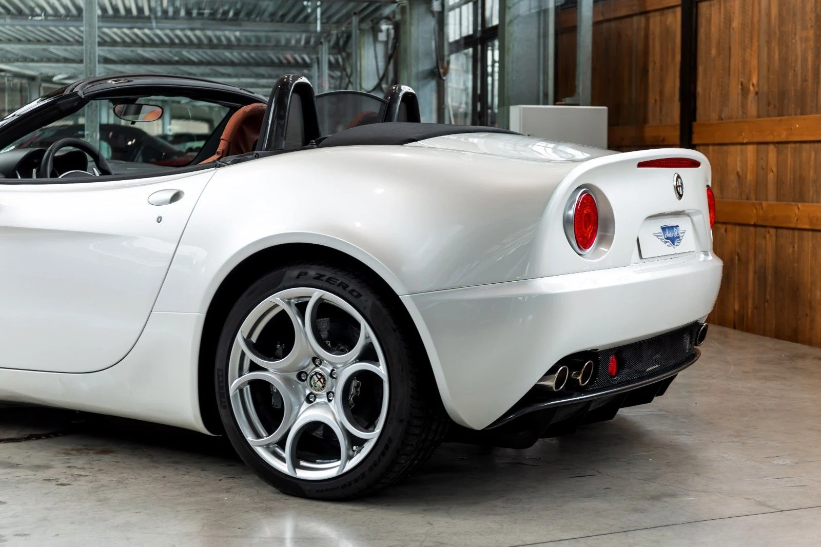 Alfa Romeo 8C Spider, 9/10