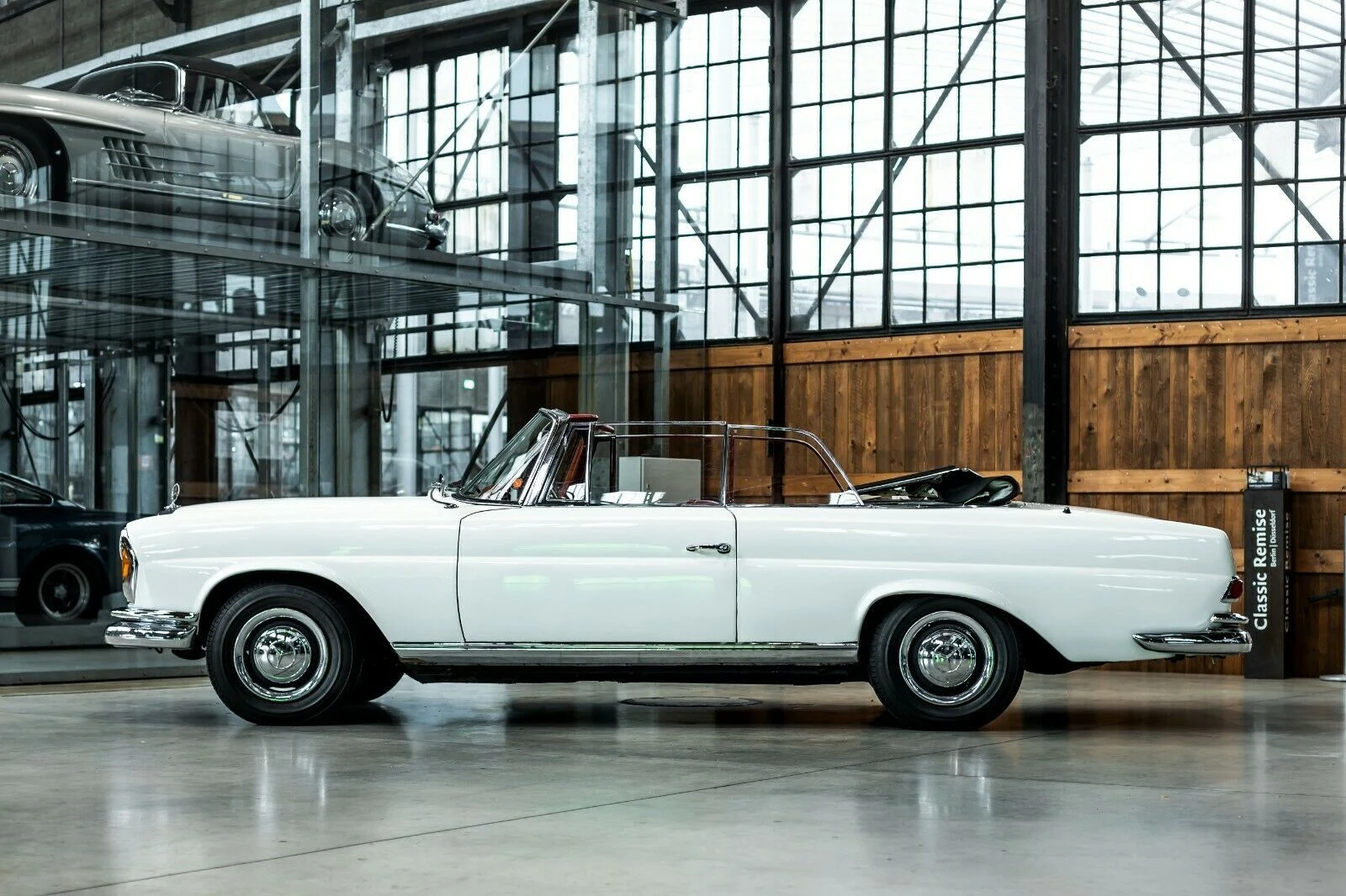 Mercedes-Benz 220 SEb Cabriolet (W111), 5/10