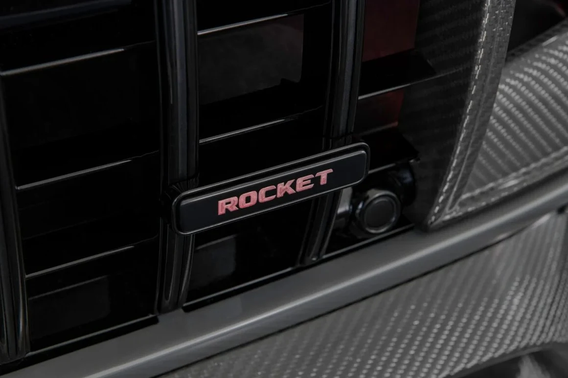 BRABUS Rocket 1000, 9/10