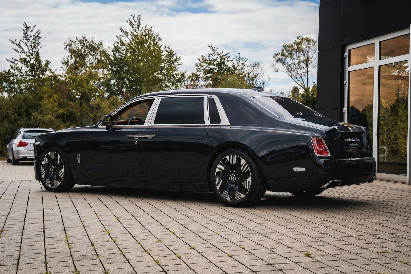 Rolls-Royce Phantom Extended, 2/10