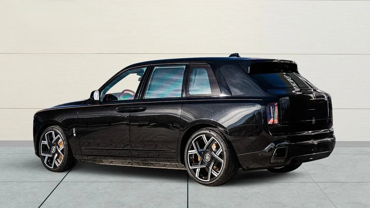 Rolls-Royce Cullinan Black Badge Series II, 4/9
