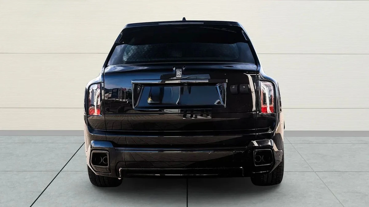 Rolls-Royce Cullinan Black Badge Series II, 5/9