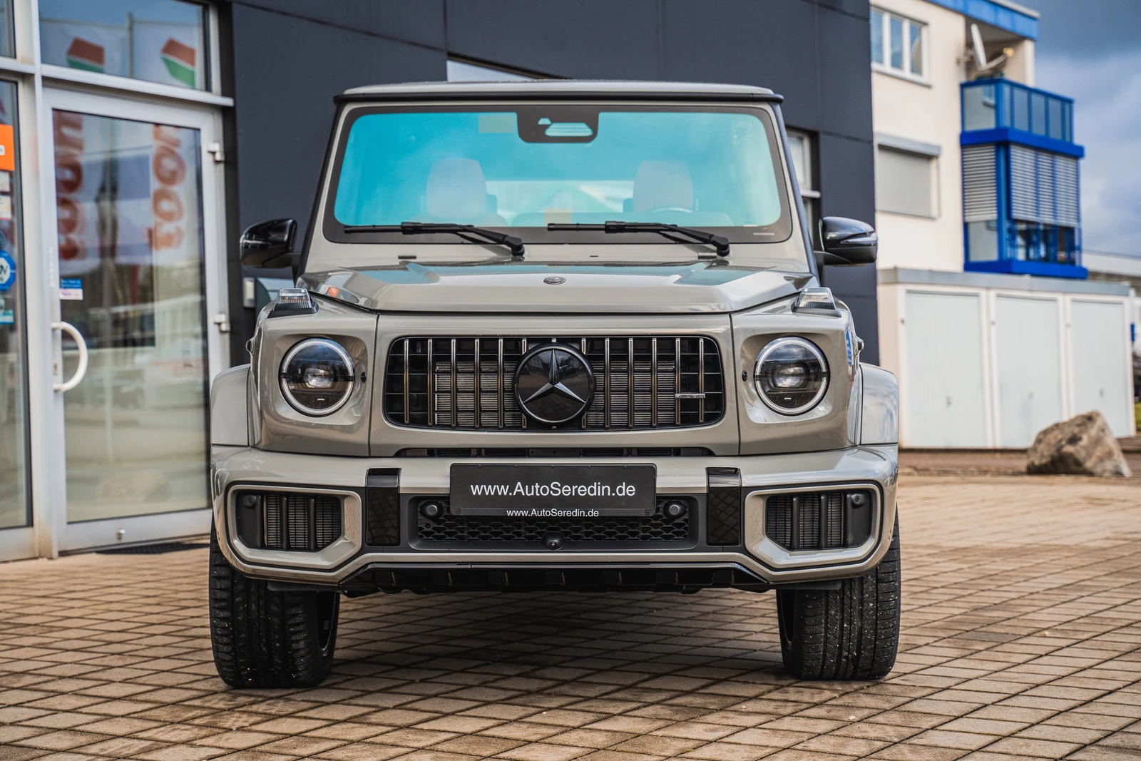 Mercedes-AMG G 63, 3/10