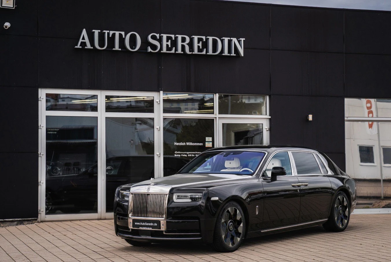 Rolls-Royce Phantom Extended, 2/9