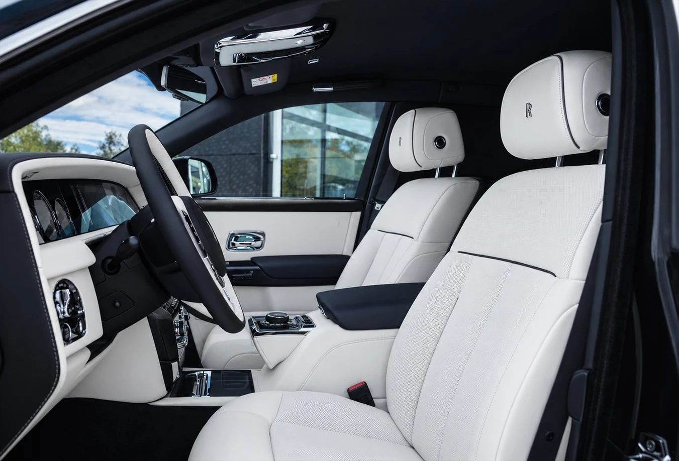 Rolls-Royce Phantom Extended, 6/9