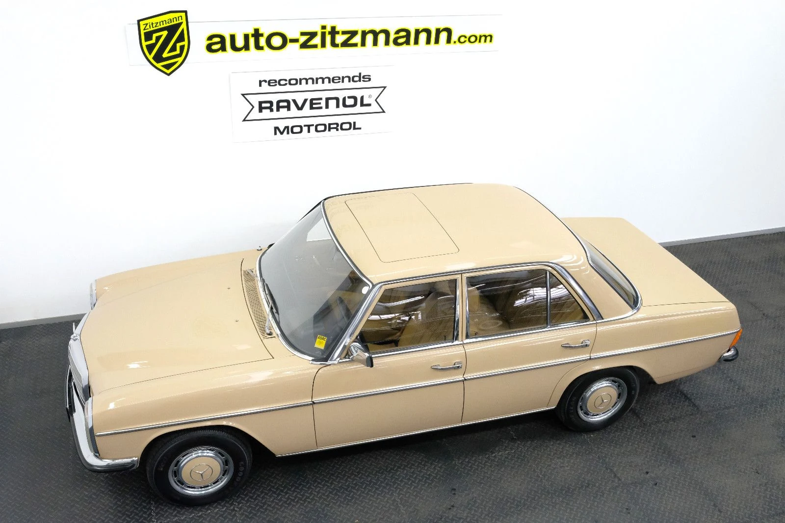 Mercedes-Benz 230.6, 3/10