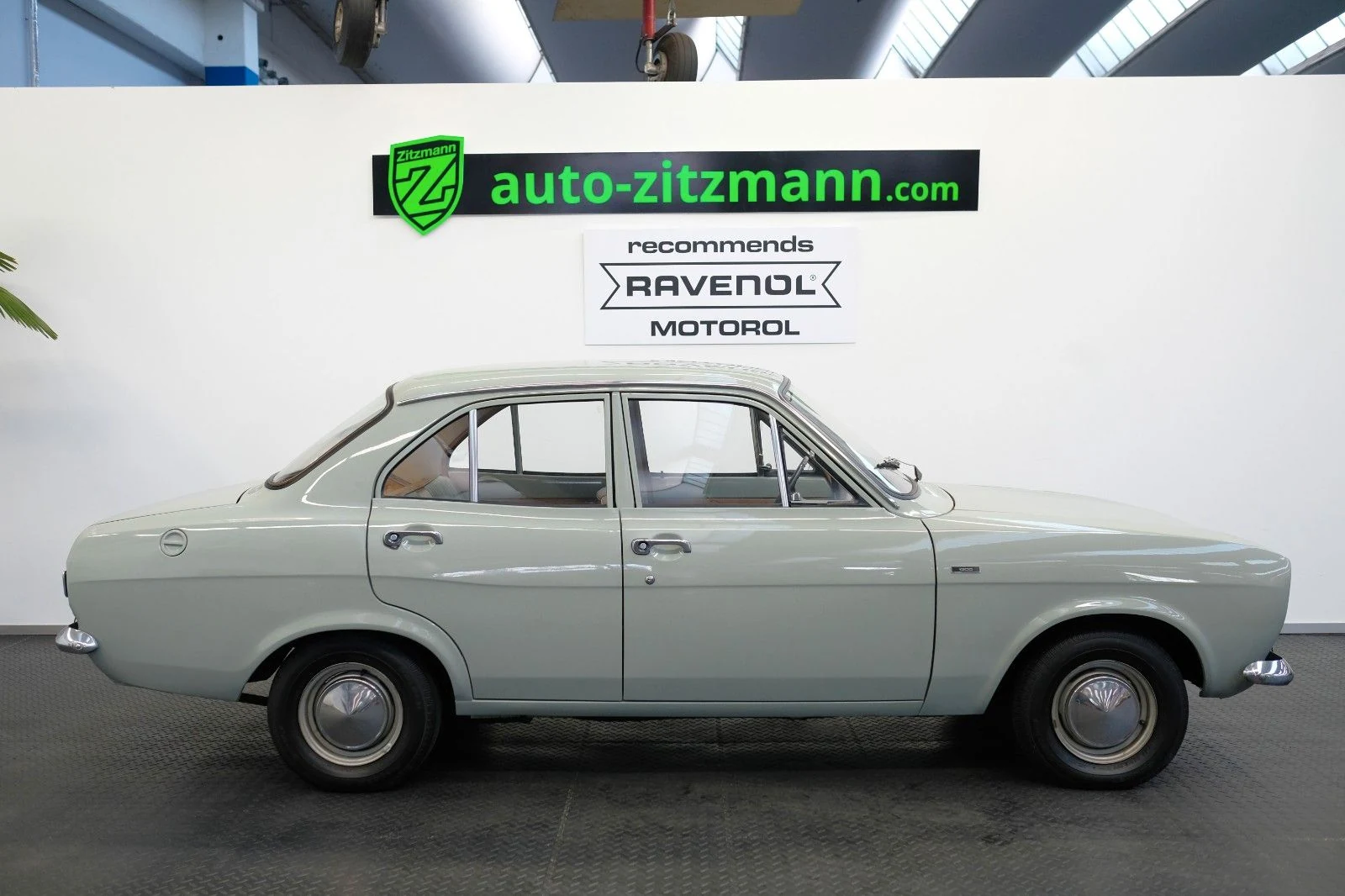 Ford Escort 1300, 2/10