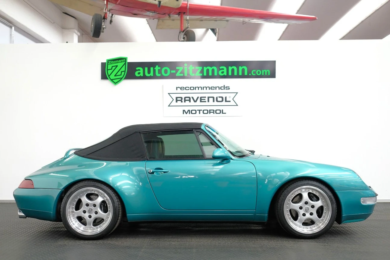 Porsche 911 Carrera Cabriolet (993), 2/10