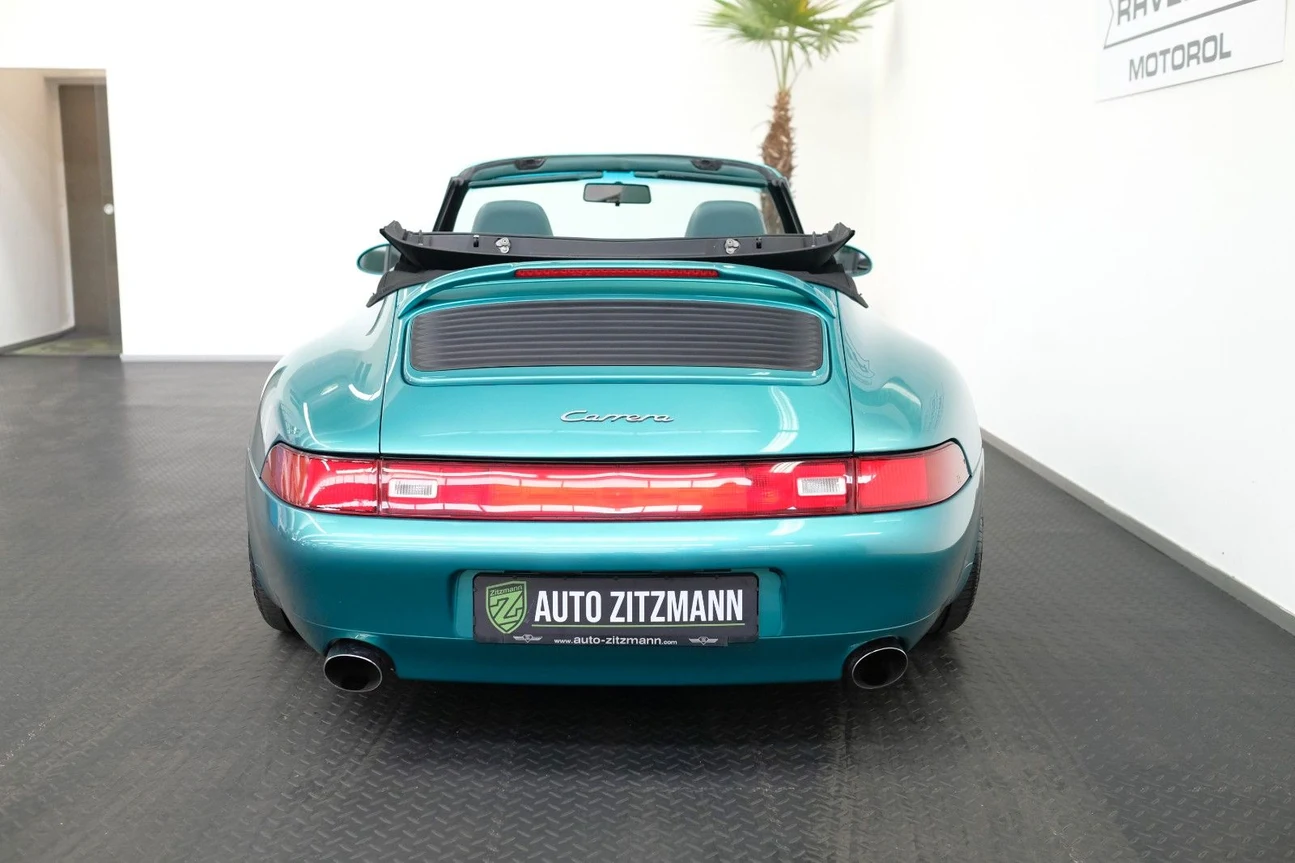 Porsche 911 Carrera Cabriolet (993), 4/10