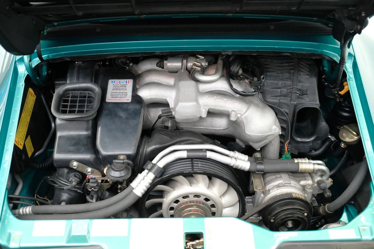 Porsche 911 Carrera Cabriolet (993), 9/10