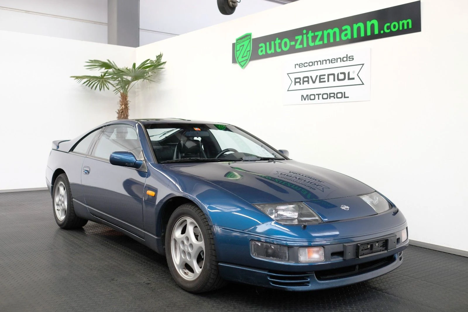 Nissan 300ZX Twin Turbo T-top, full front three-quarter view
