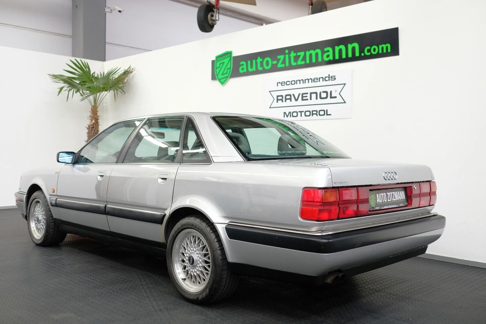 Audi V8 4.2 quattro, 3/10