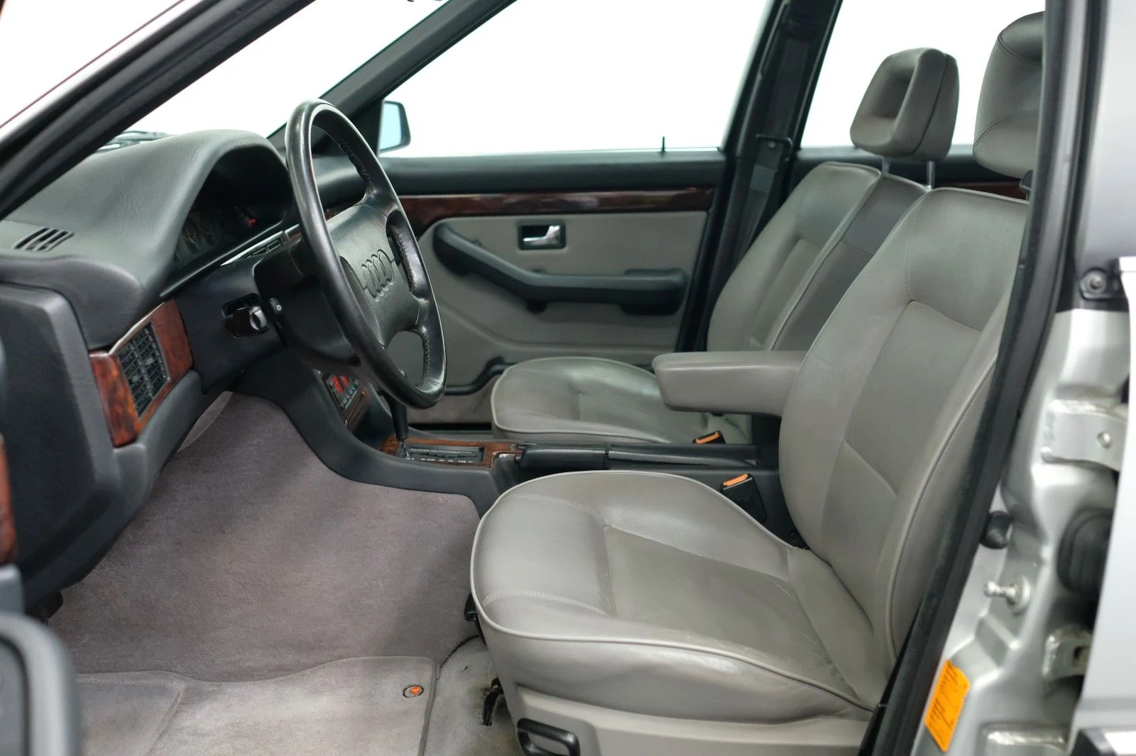 Audi V8 4.2 quattro, 5/10
