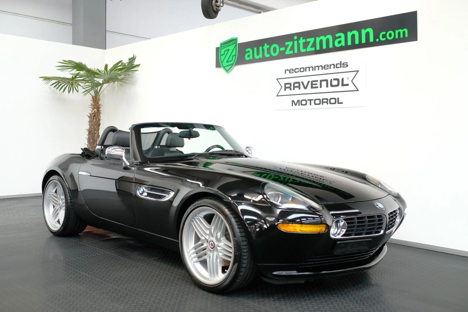 BMW Z8 Roadster, full front three-quarter view