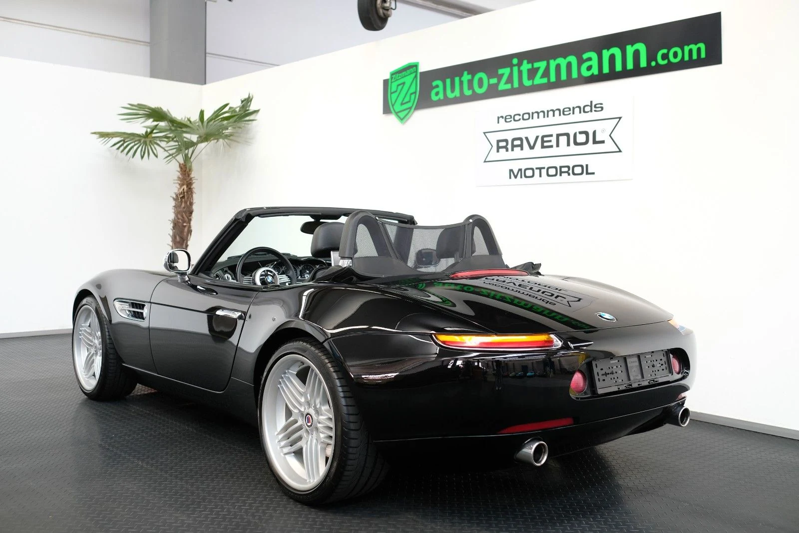 BMW Z8 Roadster, 3/10