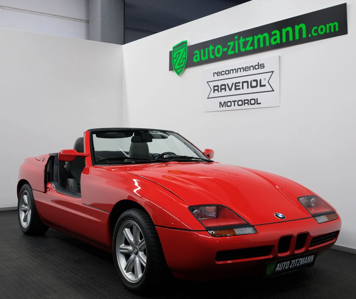 BMW Z1 Roadster, full front three-quarter view