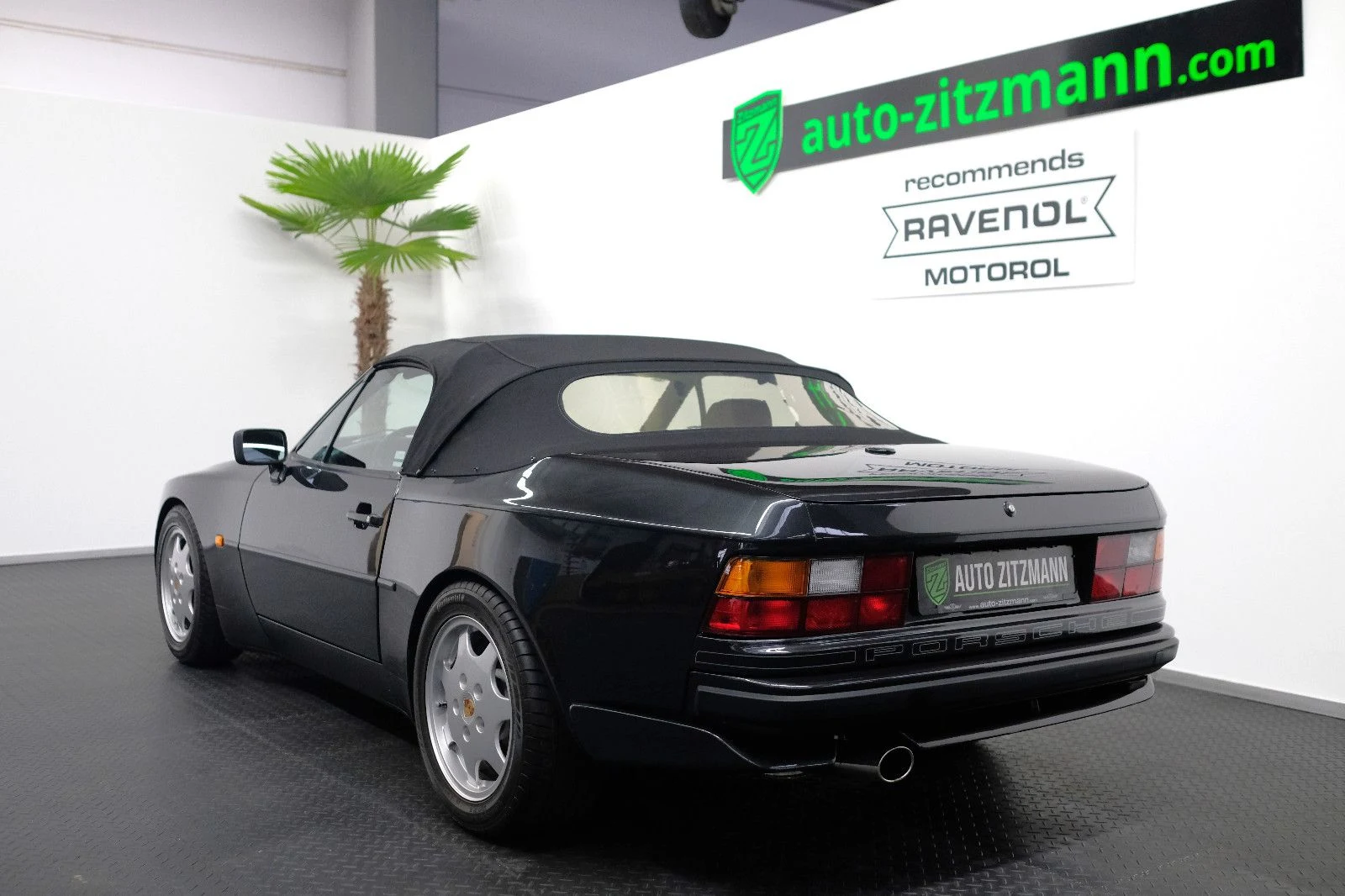Porsche 944 S2 Cabriolet, 4/10