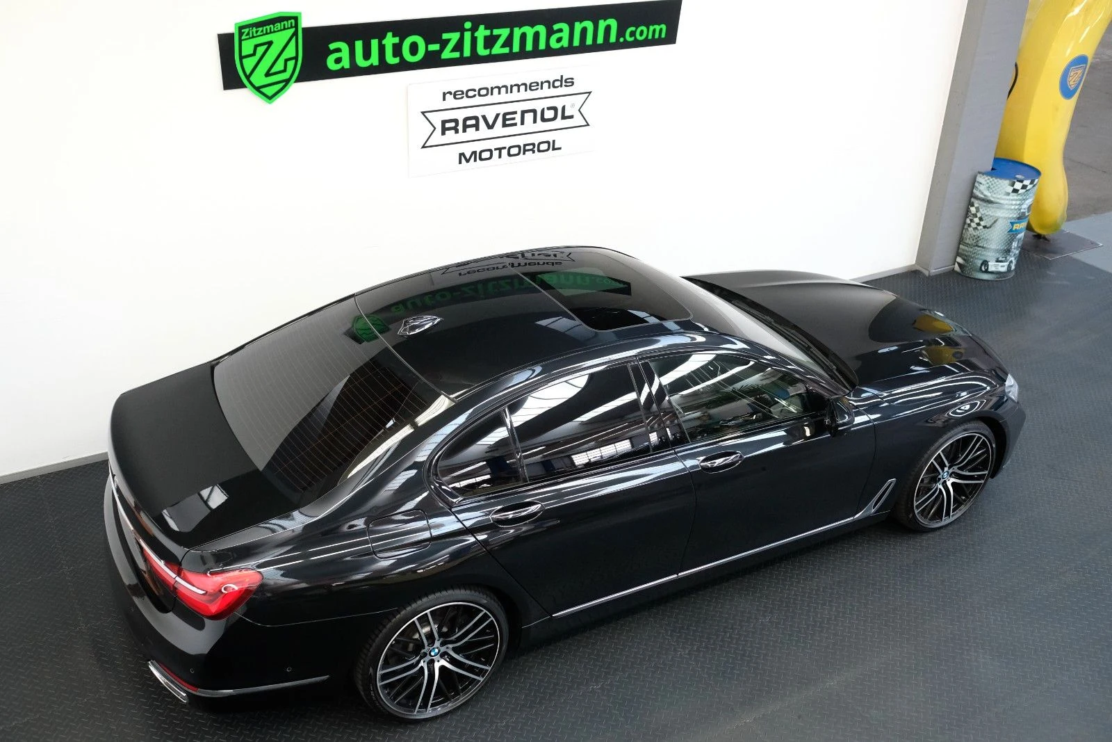 BMW 750i xDrive, 5/10