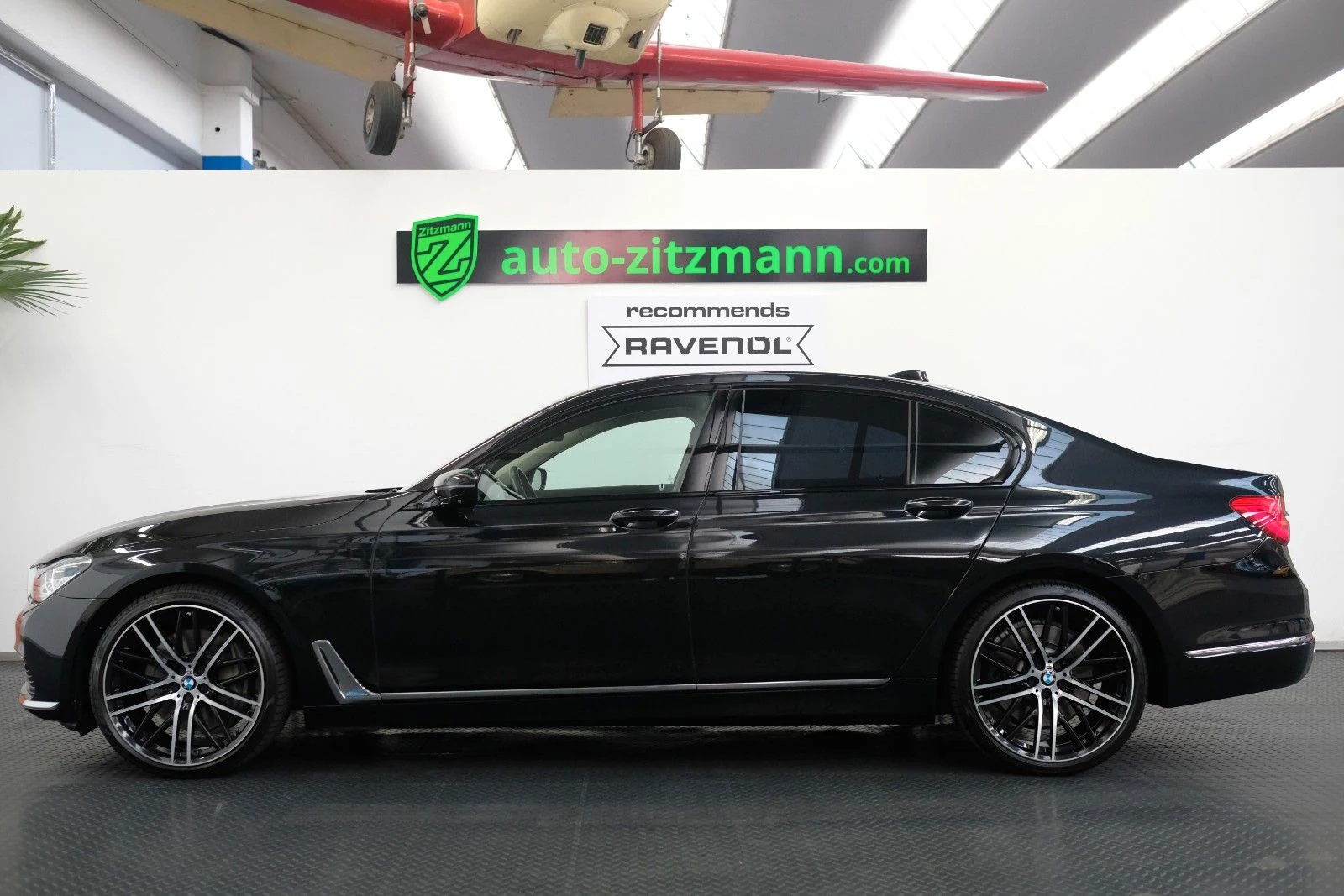 BMW 750i xDrive, 9/10
