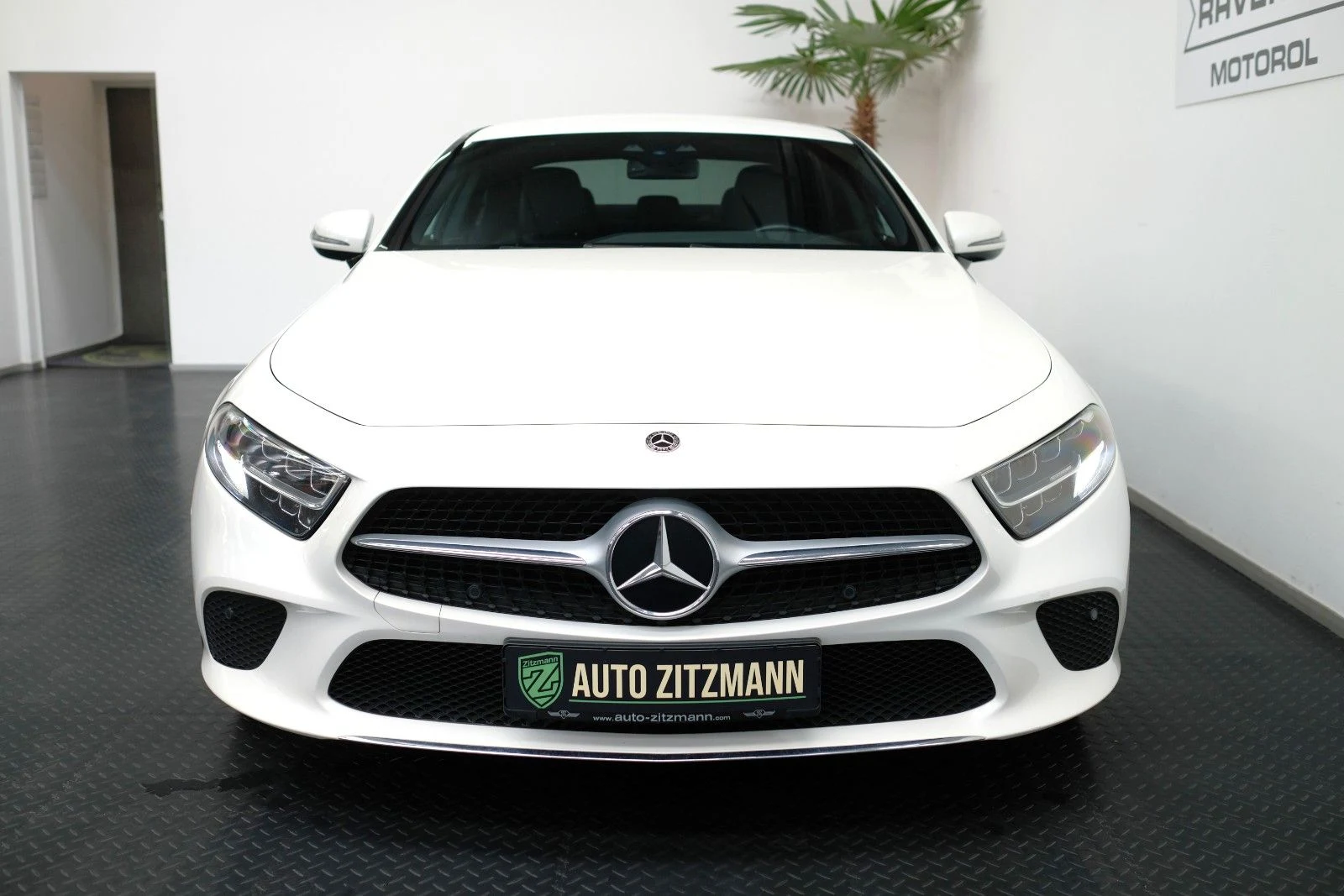 Mercedes-Benz CLS 350 d 4MATIC, 2/10