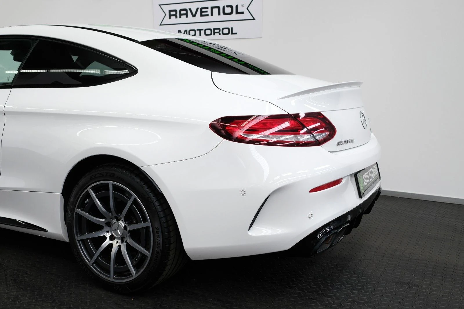 Mercedes-Benz C 63 AMG Coupe, 8/10