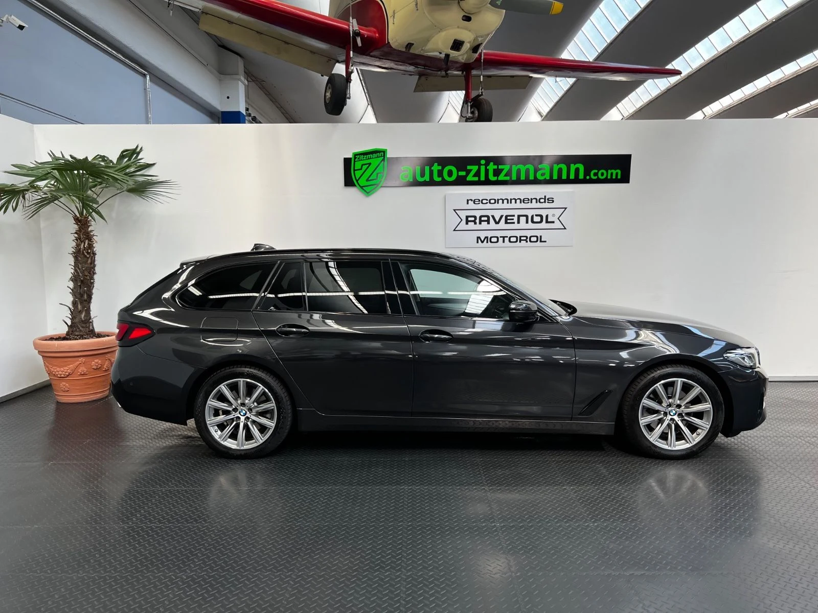 BMW 520d xDrive Touring, 2/10