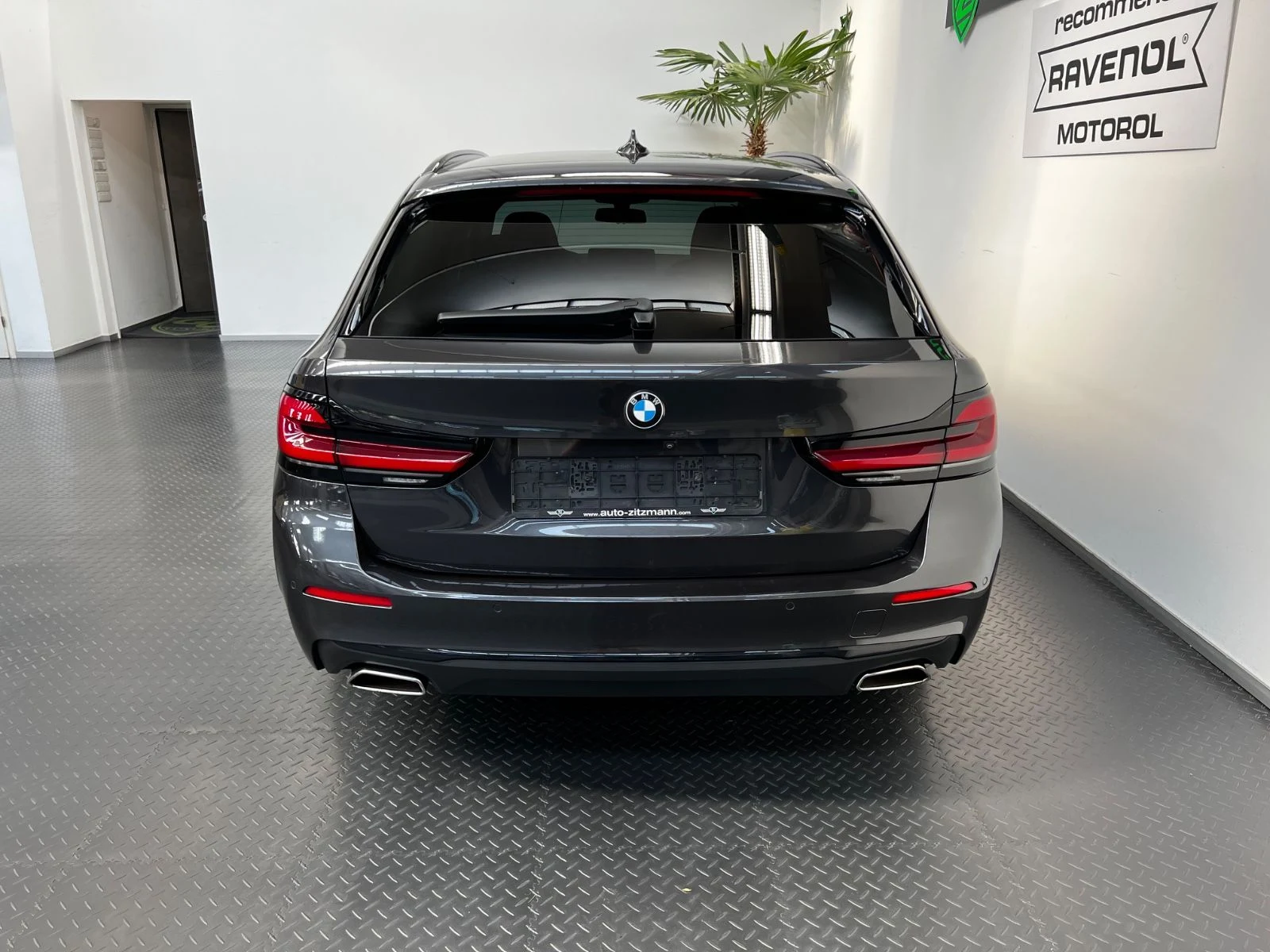 BMW 520d xDrive Touring, 6/10