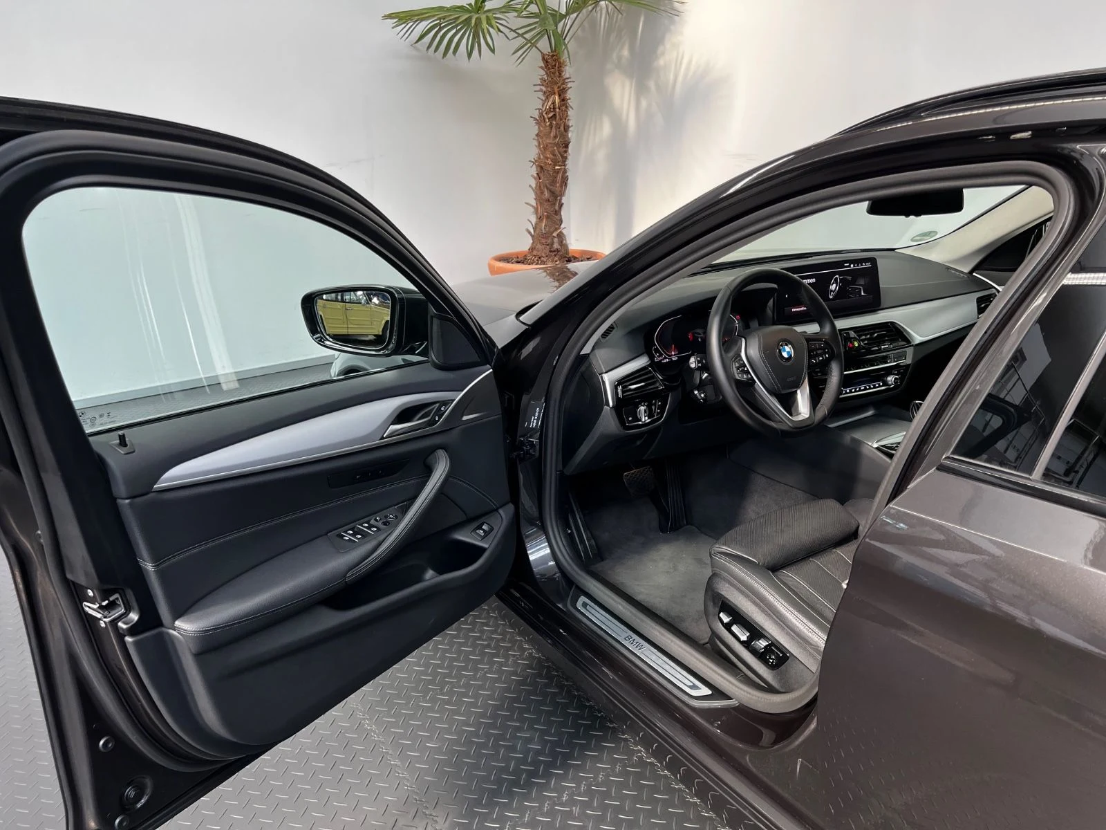 BMW 520d xDrive Touring, 8/10