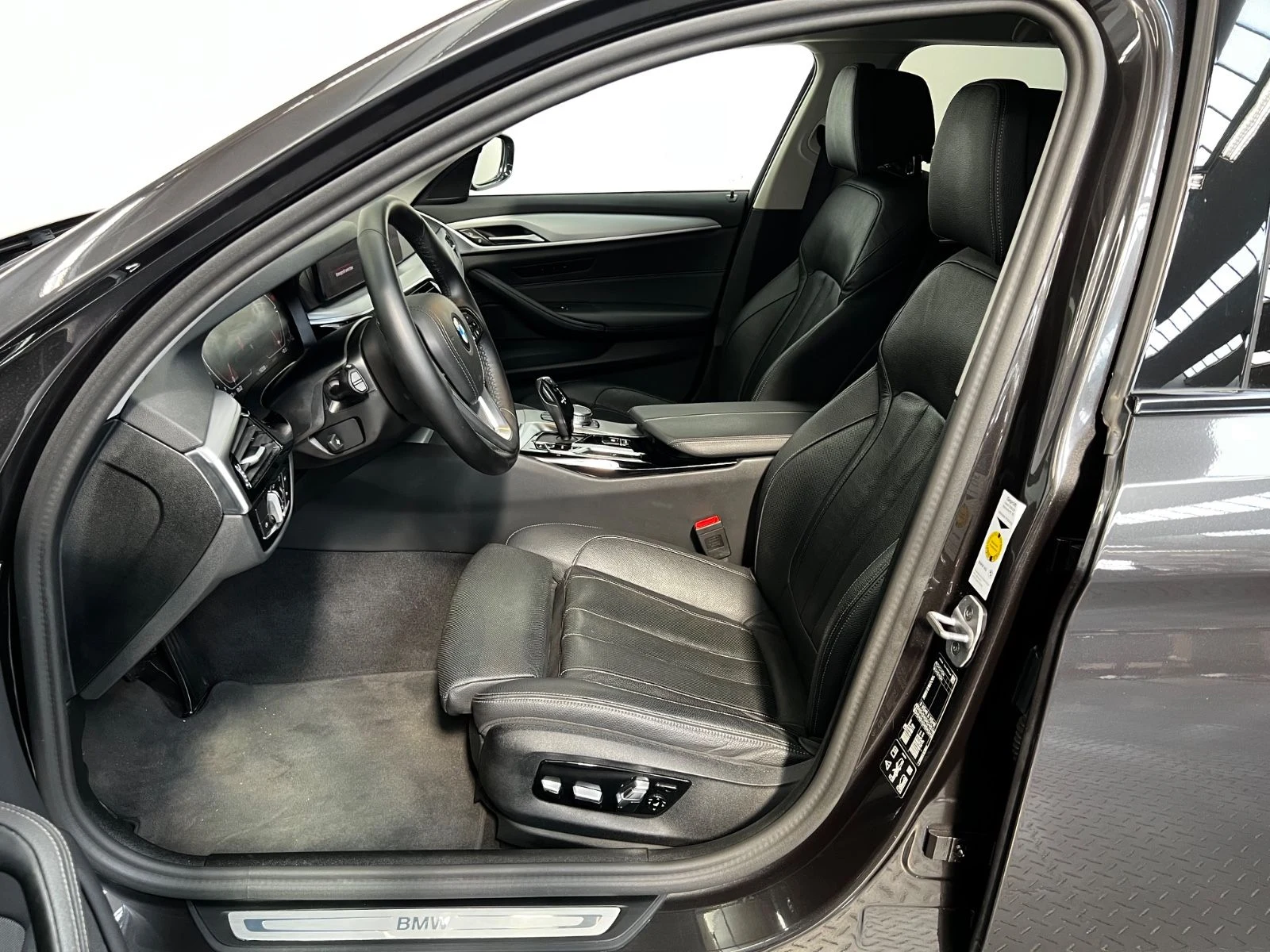 BMW 520d xDrive Touring, 9/10