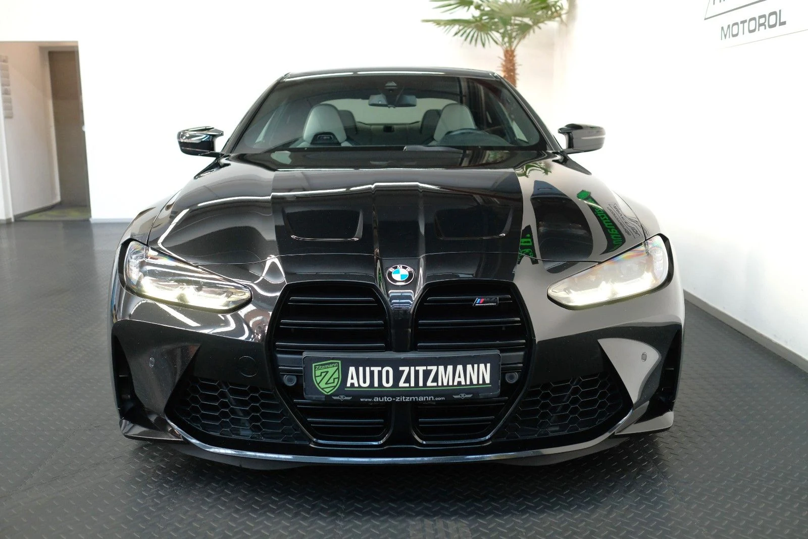 BMW M4 Competition Coupe, 2/10
