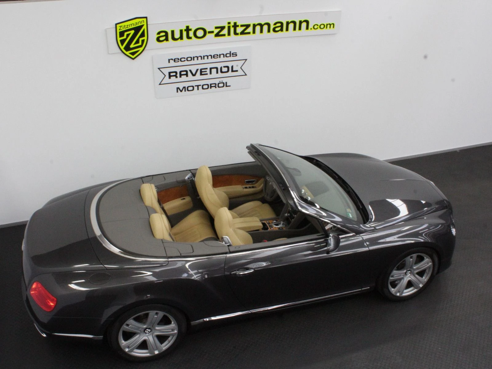 Bentley Continental GTC W12, 5/10