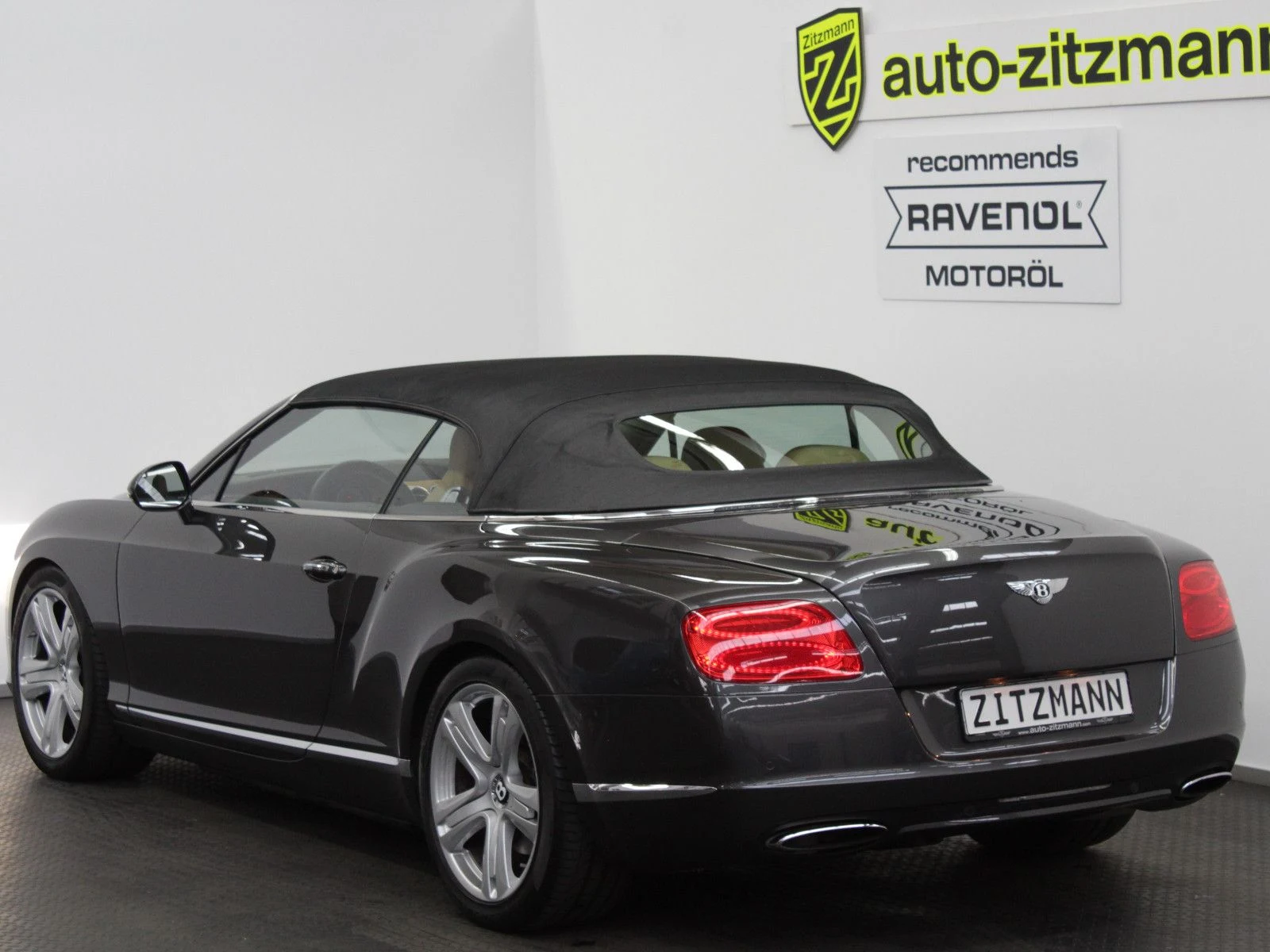 Bentley Continental GTC W12, 6/10