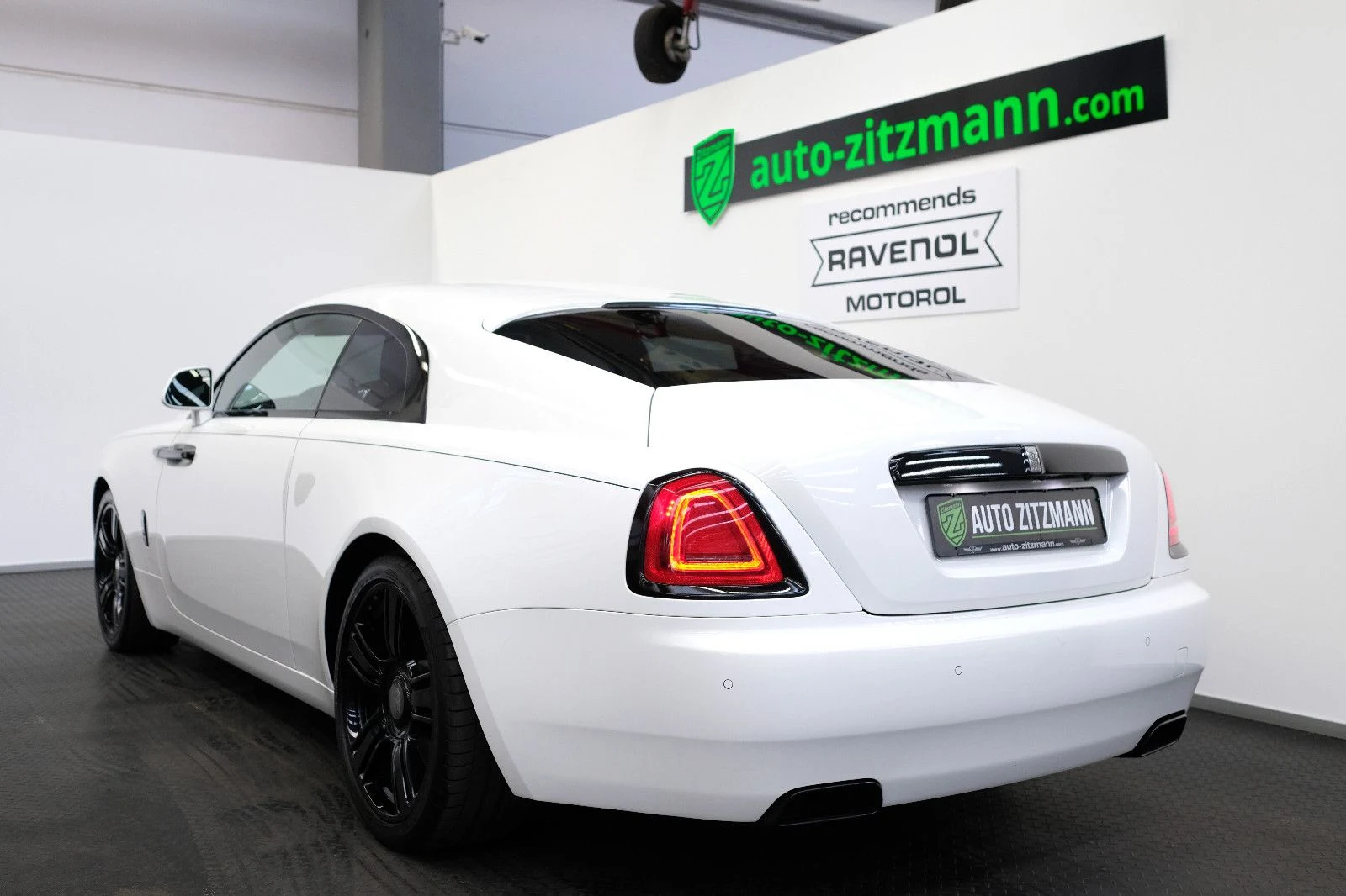 Rolls-Royce Wraith, 5/10