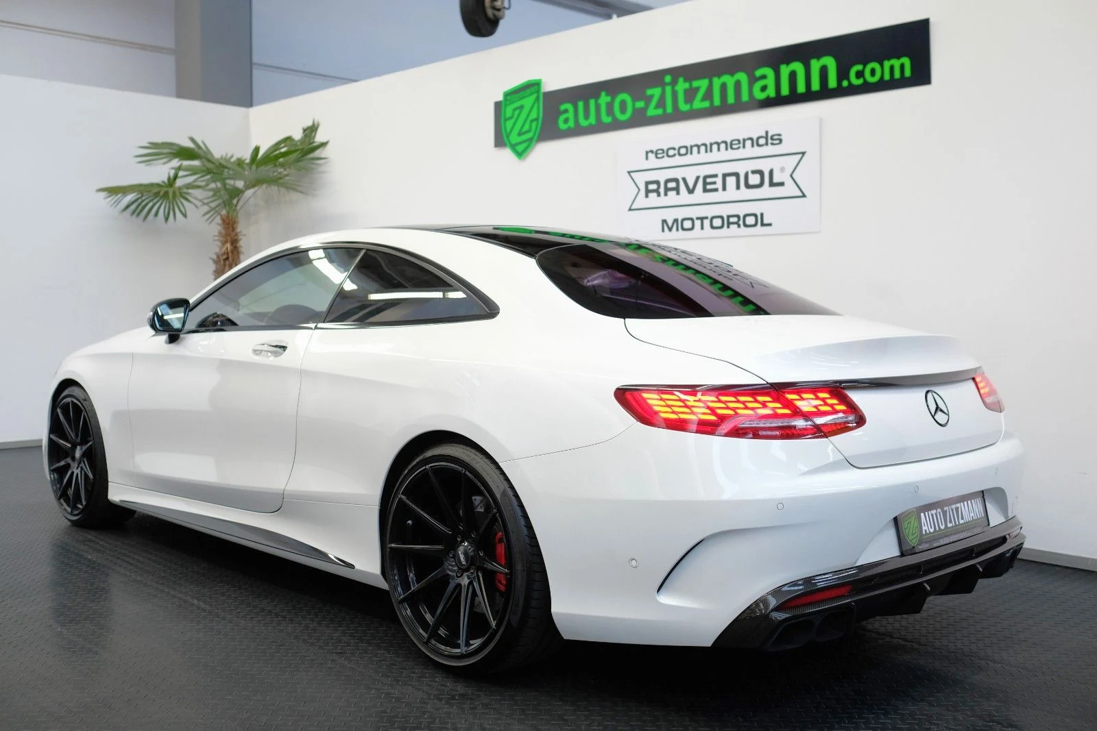 Mercedes-Benz S 63 AMG Coupe 4MATIC+, 2/10