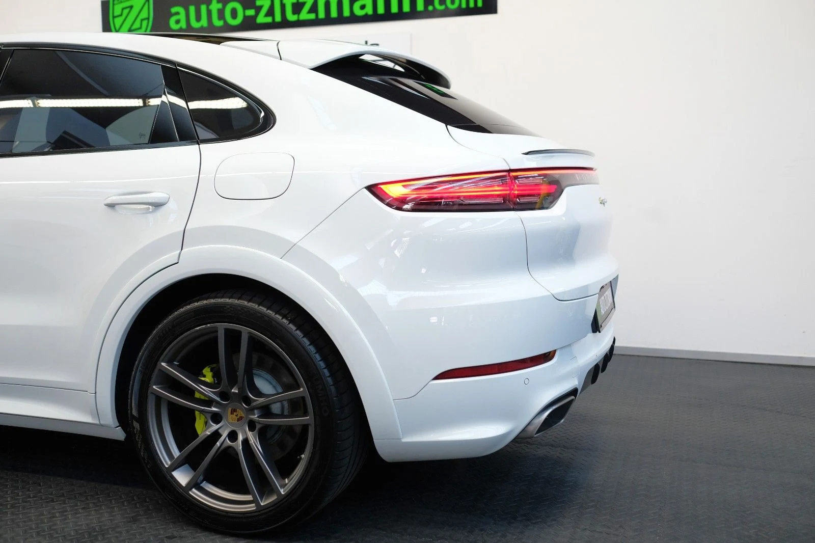 Porsche Cayenne E-Hybrid Coupe, 8/10