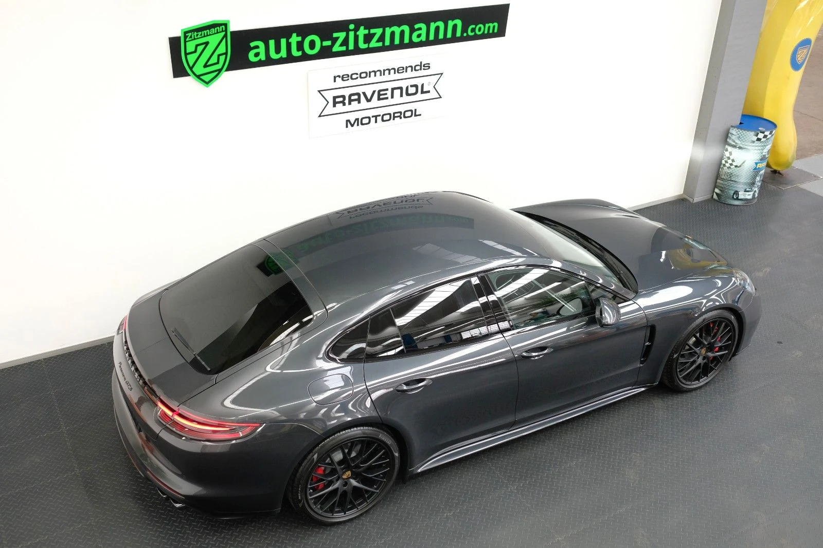 Porsche Panamera GTS, 5/10