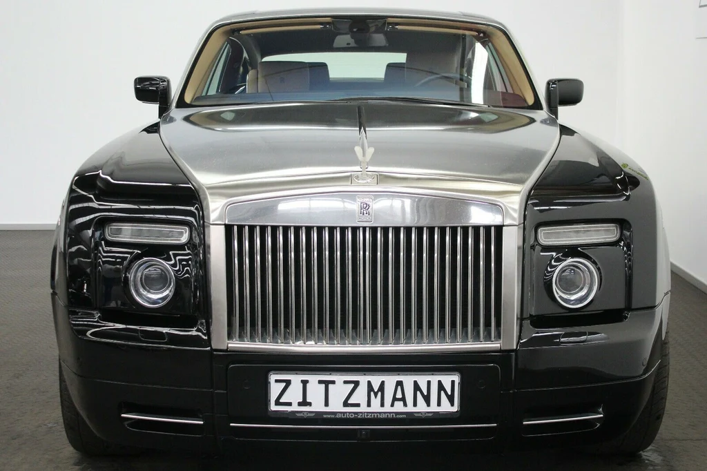 Rolls-Royce Phantom Coupe, 4/10