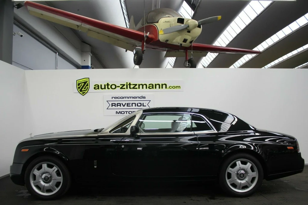 Rolls-Royce Phantom Coupe, 7/10