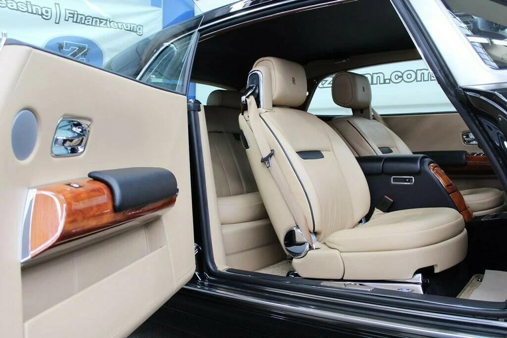 Rolls-Royce Phantom Coupe, 9/10