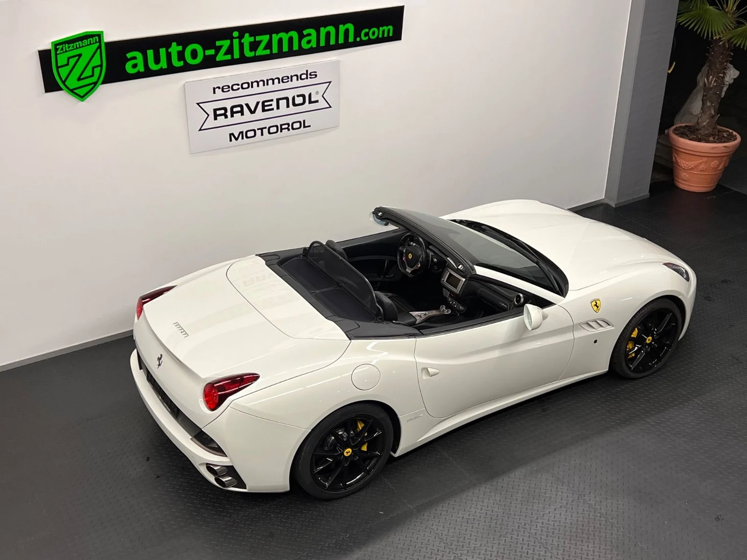 Ferrari California, 4/10