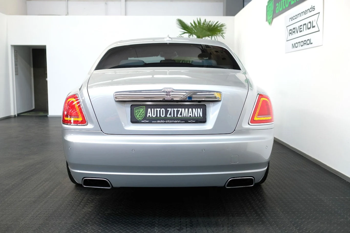 Rolls-Royce Ghost Series II, 7/10