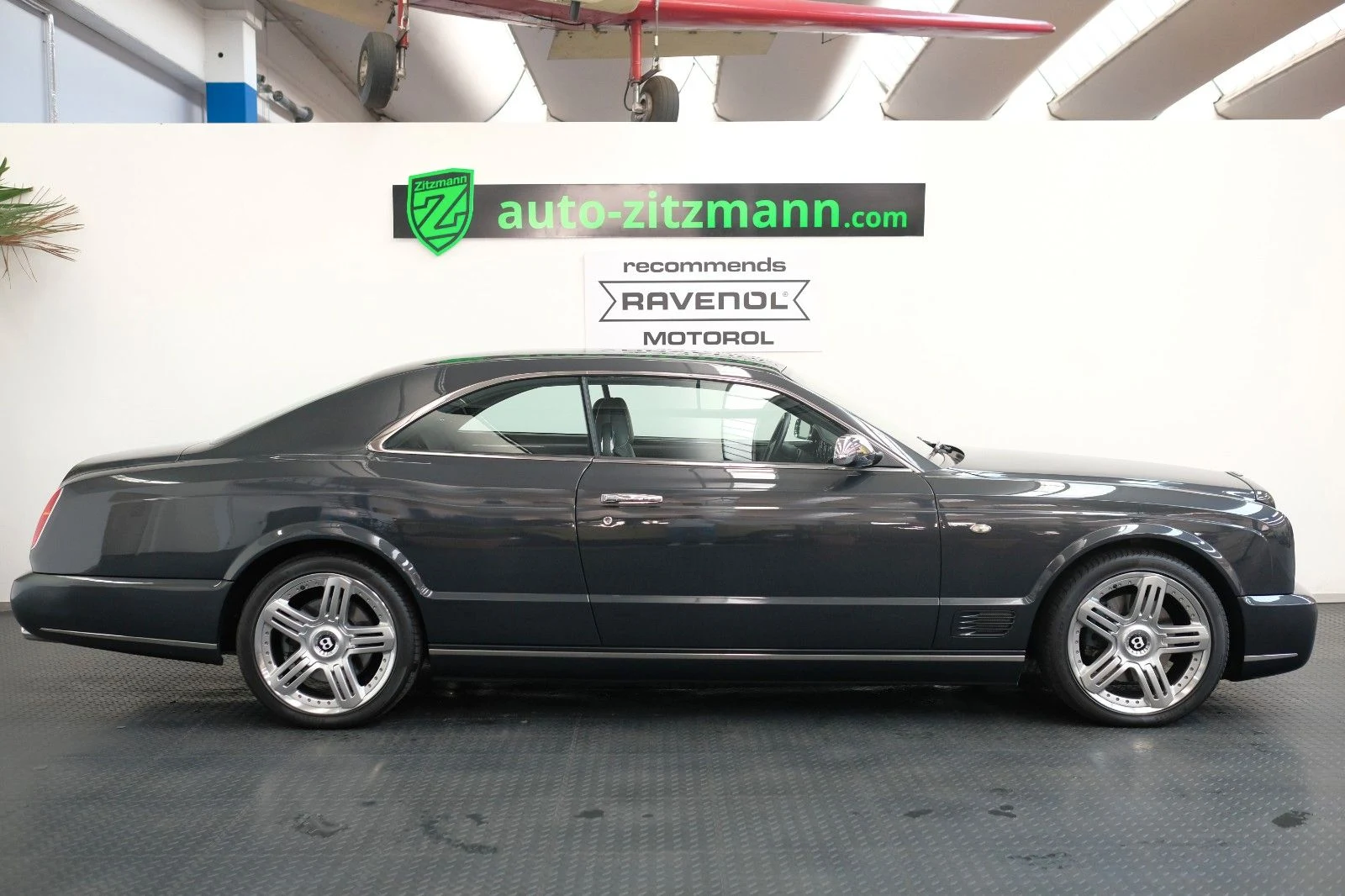 Bentley Brooklands Coupe, 3/10