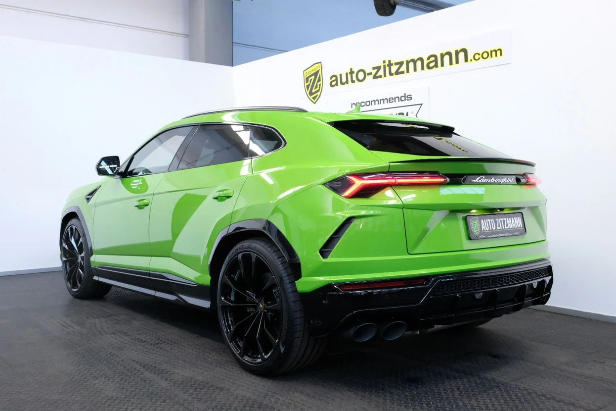 Lamborghini Urus, 2/10