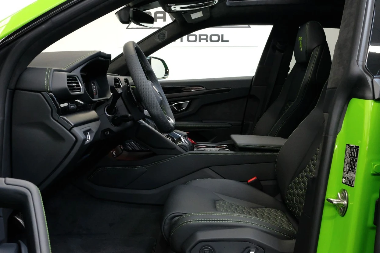 Lamborghini Urus, 10/10