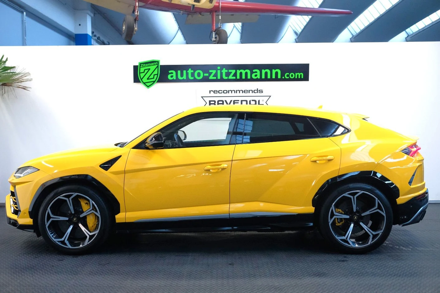 Lamborghini Urus, 9/10